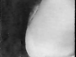 Amateur Home Black White 004