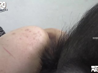 Zoofilia Comendo Cadela